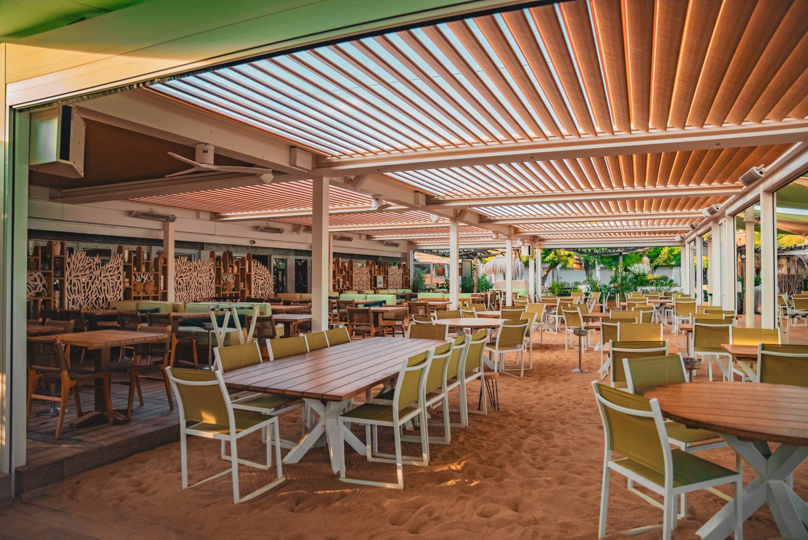 pergola restaurant moorea