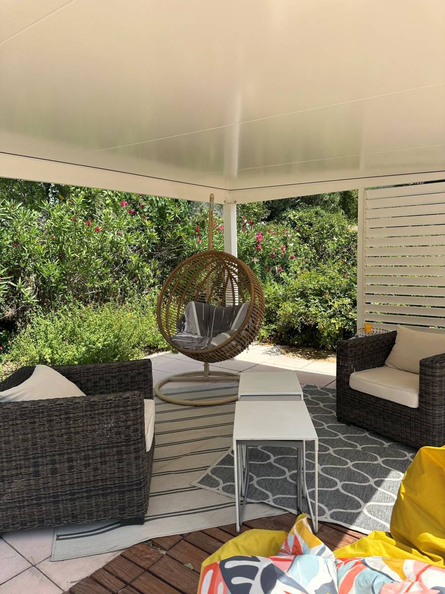 abri de jardin ou pergola en alu à Menton 