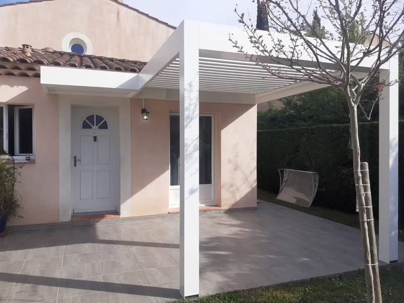 Pergola avec marquise