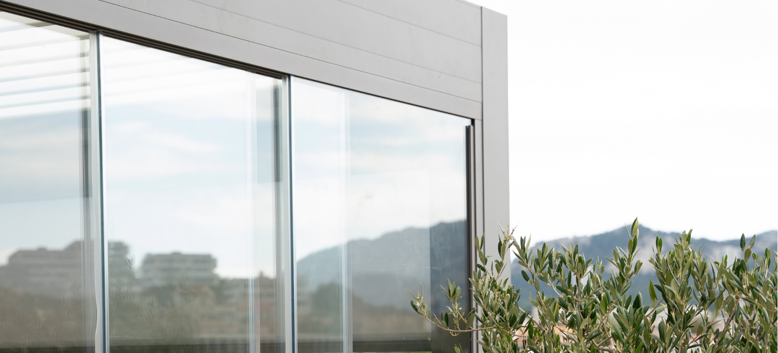 Verre coulissant à Cannes 