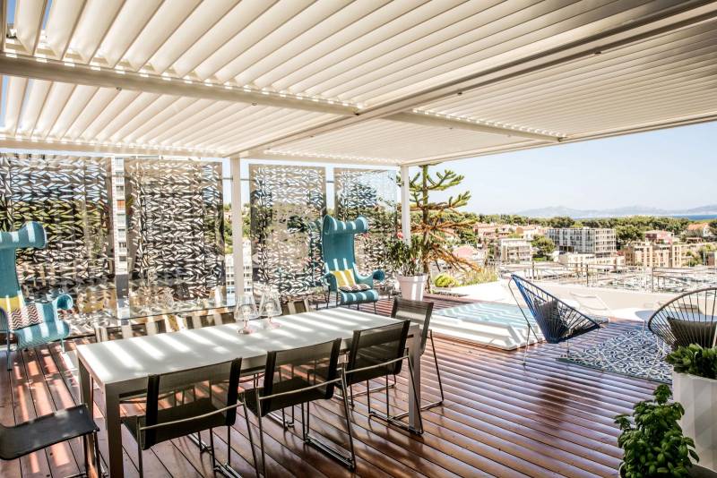 Fermeture Pergola en alu Beausoleil 