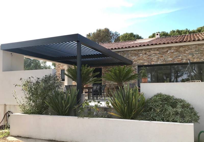 fabricant et installeur de pergola à Nice 