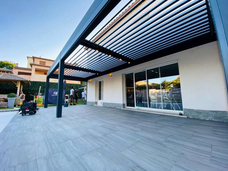 Pergola bioclimatique Cagnes sur Mer par Cauchi Design