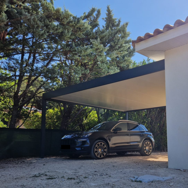 Quelle autorisation faut-il pour installer un carport en aluminium à Mougins dans les Alpes-Maritimes ?