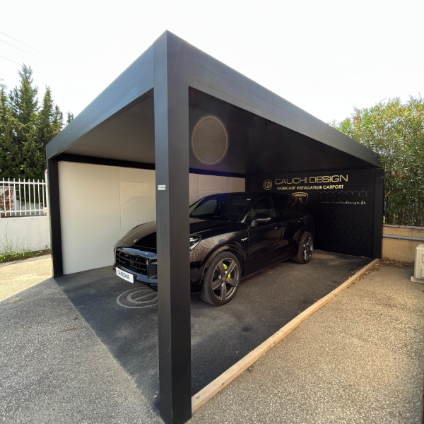 Aménager votre extérieur avec notre carport Cauchi design pour protéger votre véhicule des intempéries à Menton