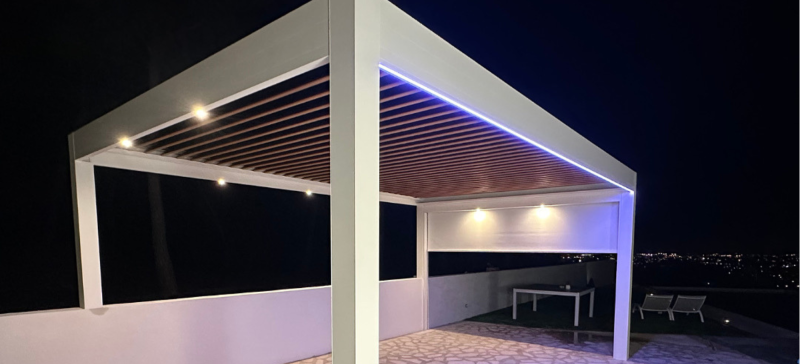 Pergola avec fermetures prix à Antibes 